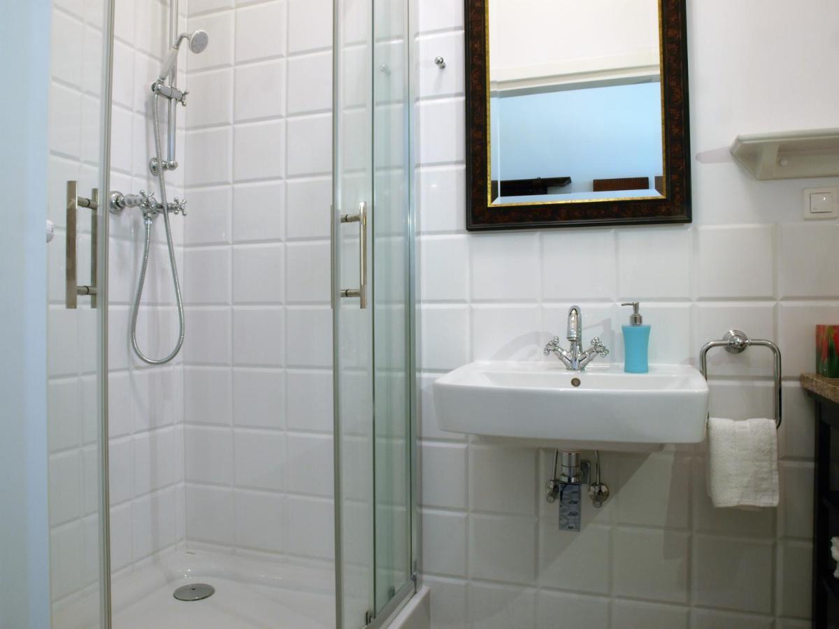 Apartament Metro Praga *